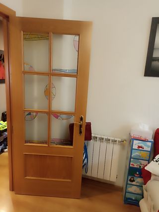 Puerta madera 5 puertas 
 (2 cristal, 3 ciegas)