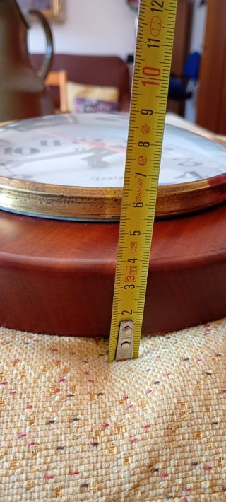 Orologio da parete in legno a goccia