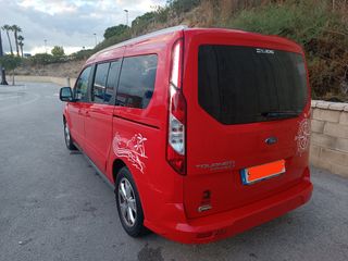 Ford Grand Tourneo Connec 2017