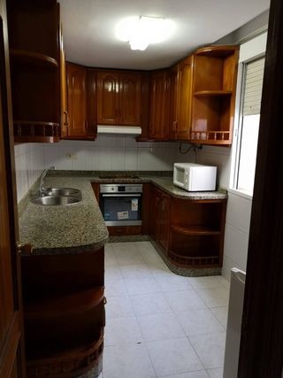 Casa en alquiler, estará disponible en Noviembre. 