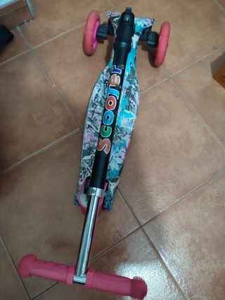 Monopatín 3 ruedas infantil