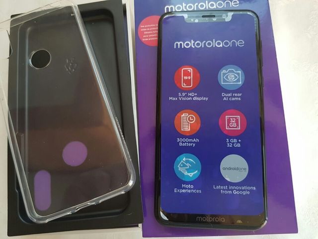 Motorola One Dual Camera 