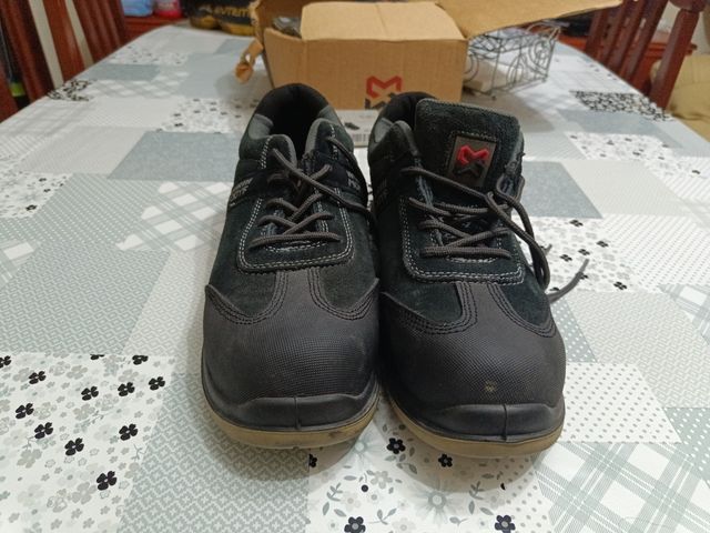 Zapatos de trabajo Würth negros y marrones