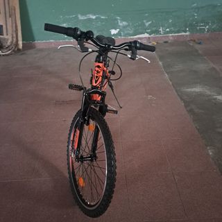 Bicicleta Neon Temper 24 con suspensión