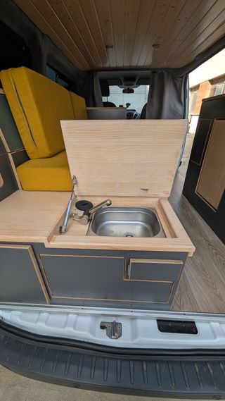 FORD TRANSIT CUSTOM 2.2 TDCi 155CV – CAMPER