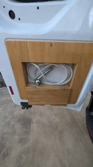 FORD TRANSIT CUSTOM 2.2 TDCi 155CV – CAMPER