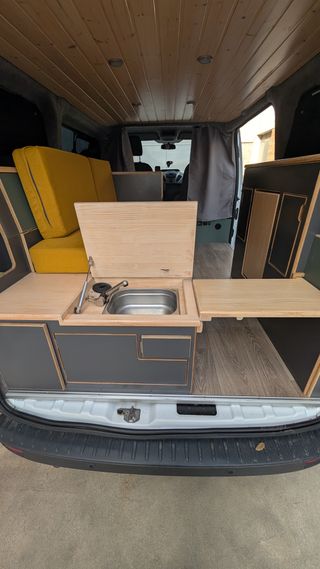FORD TRANSIT CUSTOM 2.2 TDCi 155CV – CAMPER