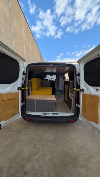 FORD TRANSIT CUSTOM 2.2 TDCi 155CV – CAMPER