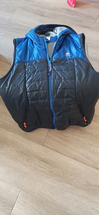 Chaleco acolchado niño Quechua azul y negro