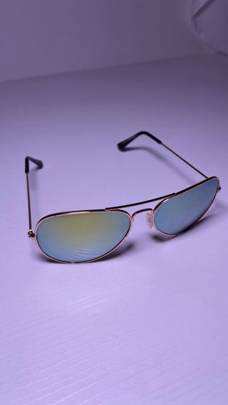 Gafas de sol 
4 modelos