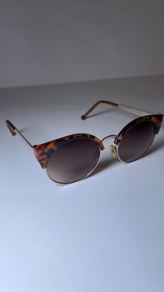 Gafas de sol 
4 modelos