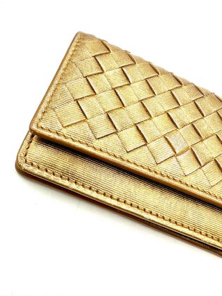 Monedero Bottega Veneta Dorado Tejido