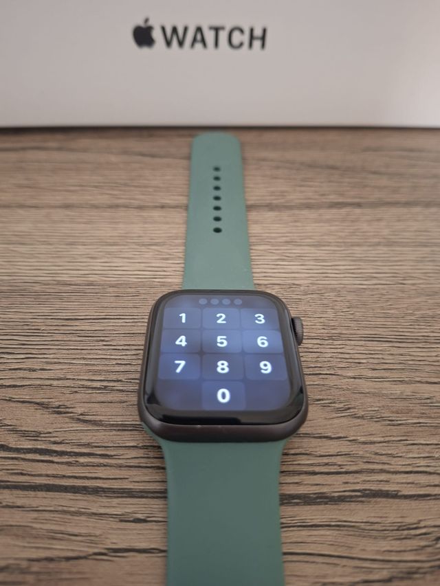 Apple Watch SE 44mm Grigio siderale