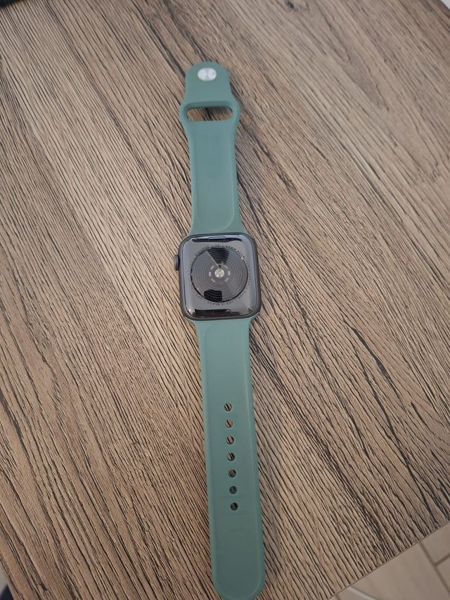 Apple Watch SE 44mm Grigio siderale