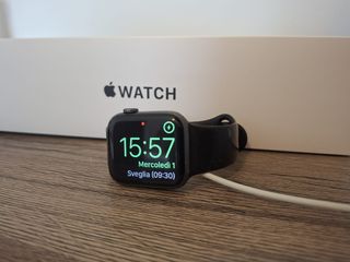 Apple Watch SE 44mm Grigio siderale