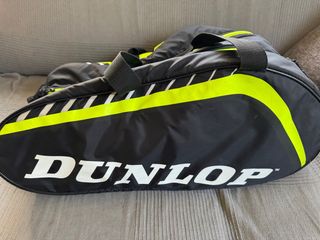Mochila de pádel Dunlop negra y flúor