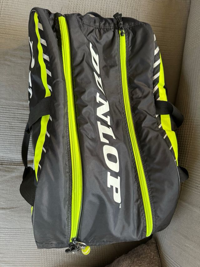 Mochila de pádel Dunlop negra y flúor