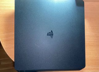 PS4 Slim 500GB - Perfecto Estado.
