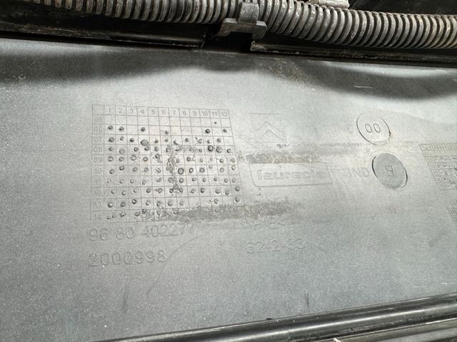 Defensa Citroën C4 Picasso 2012