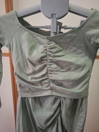 Conjunto falda midi y top verde talla XS