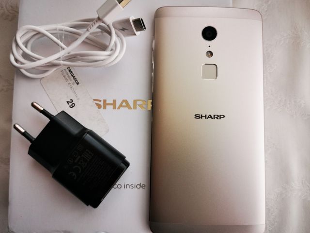 Sharp Aquos Z2 