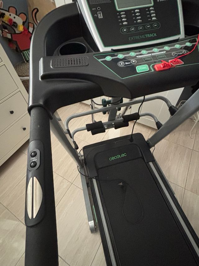 Cinta de correr Cecotec EXTREMETRACK