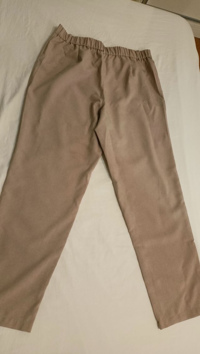 Traje de hombre beige