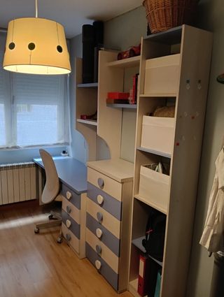 Conjunto habitación juvenil azul y blanco
