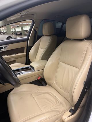 Jaguar XF 2014