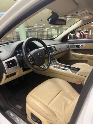 Jaguar XF 2014