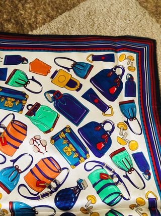Pañuelo de seda mujer estampado bolsos