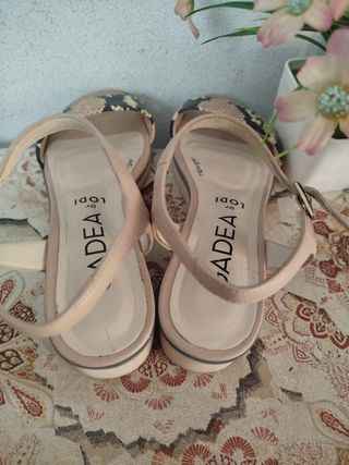 Sandalias Lodi Beige/Multicolor Talla X