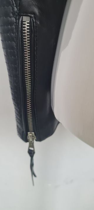 Chaqueta Cuero Negra Talla S