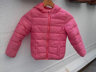 Chaqueta rosa invierno niña.