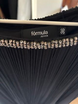 Vestido negro flecos Fórmula Joven