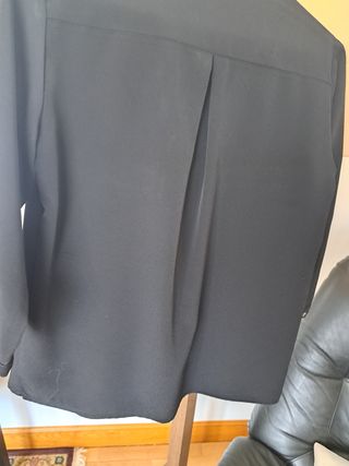 Camisa negra Mango manga tres cuartos