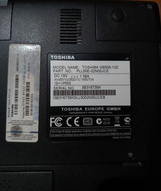ORDENADOR PORTÁTIL TOSHIBA NEGRO Y AZUL 