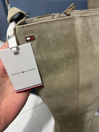 Stivali lunghi scamosciati Tommy Hilfiger beige