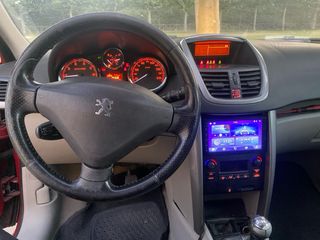 Peugeot 207 2006