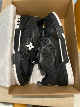 Zapatos Louis Vuitton negro