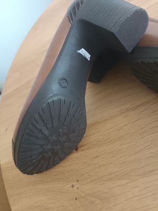 Zapatos de piel Baerchi marrones tallan cómo 37