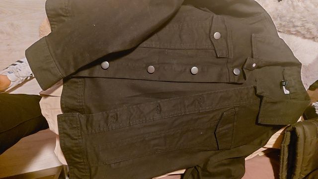 Cazadora vaquera negra