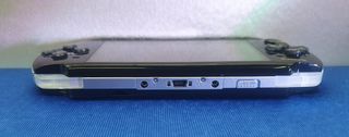 CONSOLA PSP SLIM 3000 COMPLETA IMPOLUTA CARGADOR