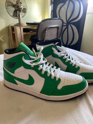 Jordan Air Verde y Blanco