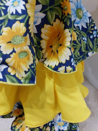 Traje de Flamenca Amarillo con Flores