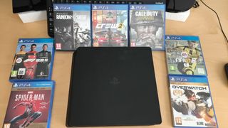 PS4 (PlayStation 4 Slim) Negra Seminueva, 1TB