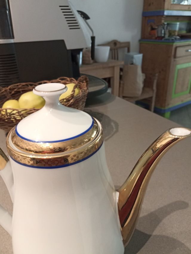 Teiera Bavaria in Porcellana Bianca blu e Oro