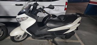 Suzuki Burgman 200 Executive