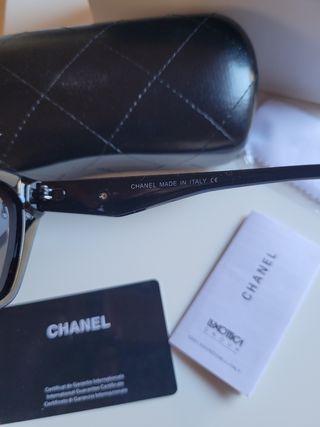 Gafas de sol Chanel negras