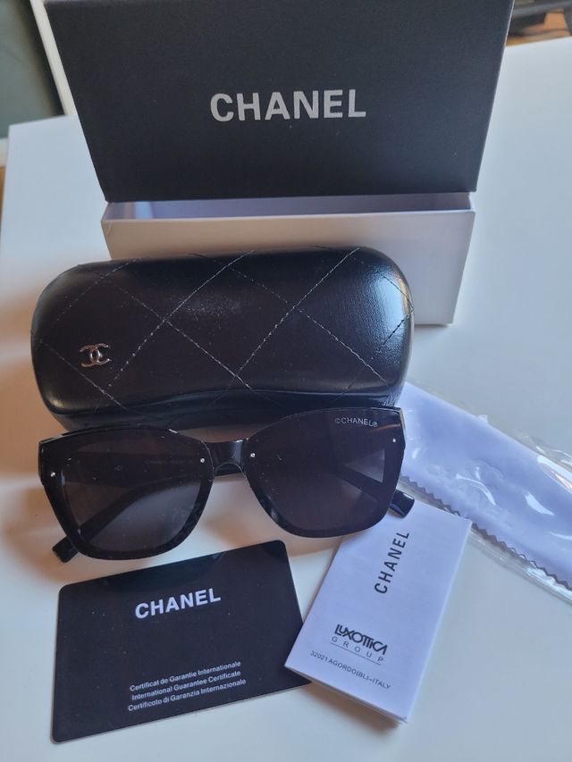 Gafas de sol Chanel negras